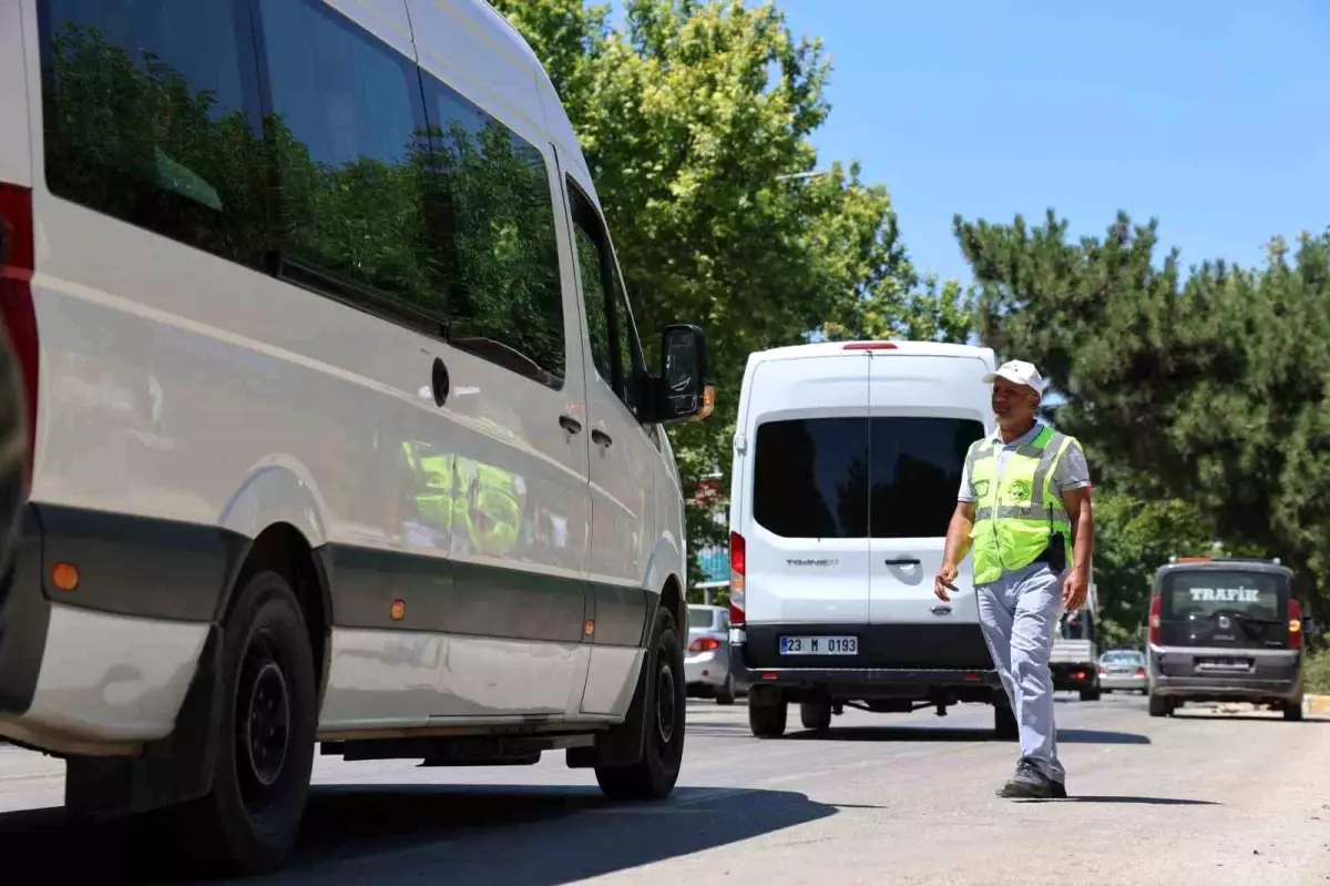Elazığ\'da Trafik Ekiplerinden Toplu Taşıma Araçlarına Klima Denetimi