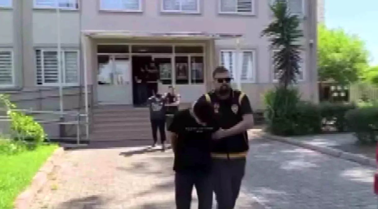 Adana\'da 3 Milyon Lira Haraç İsteyen Çeteye Operasyon