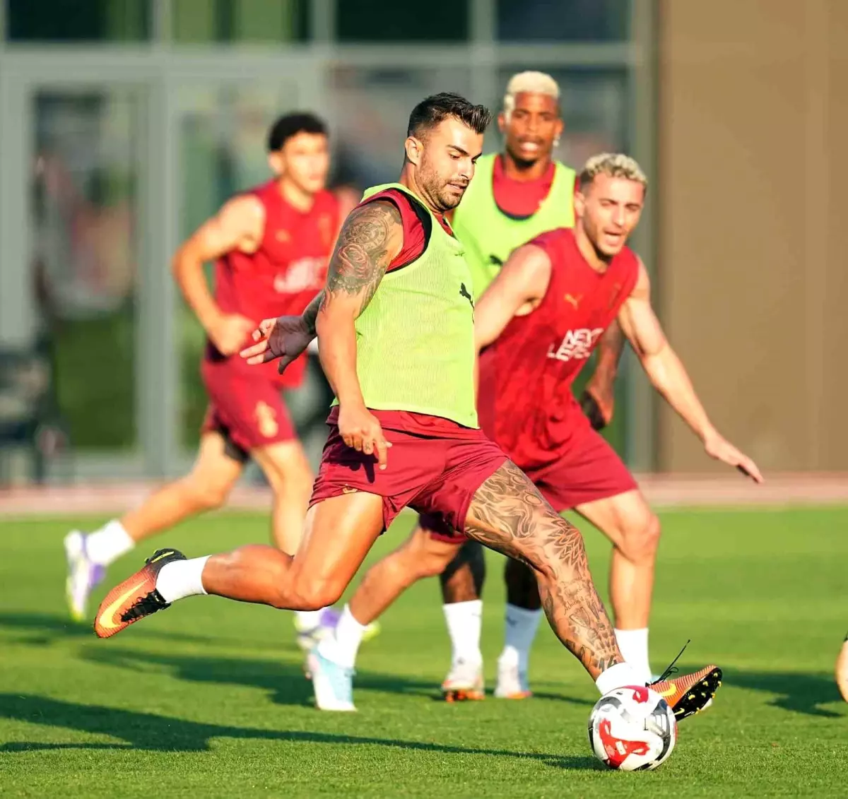 Galatasaray Antrenmanlarına Devam Ediyor