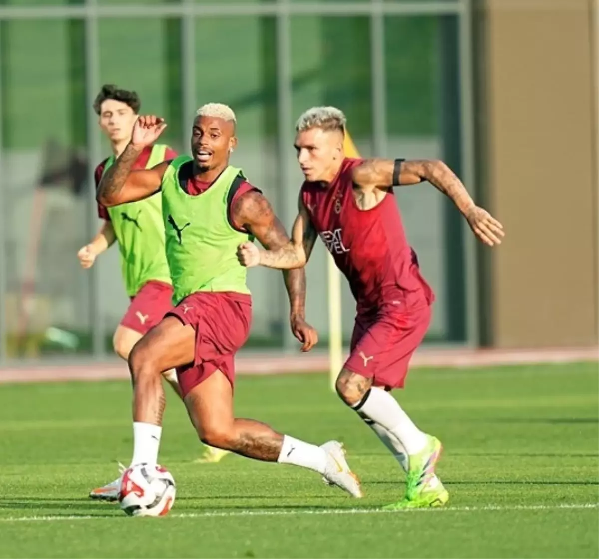 Galatasaray Hazırlıklarını Sürdürüyor