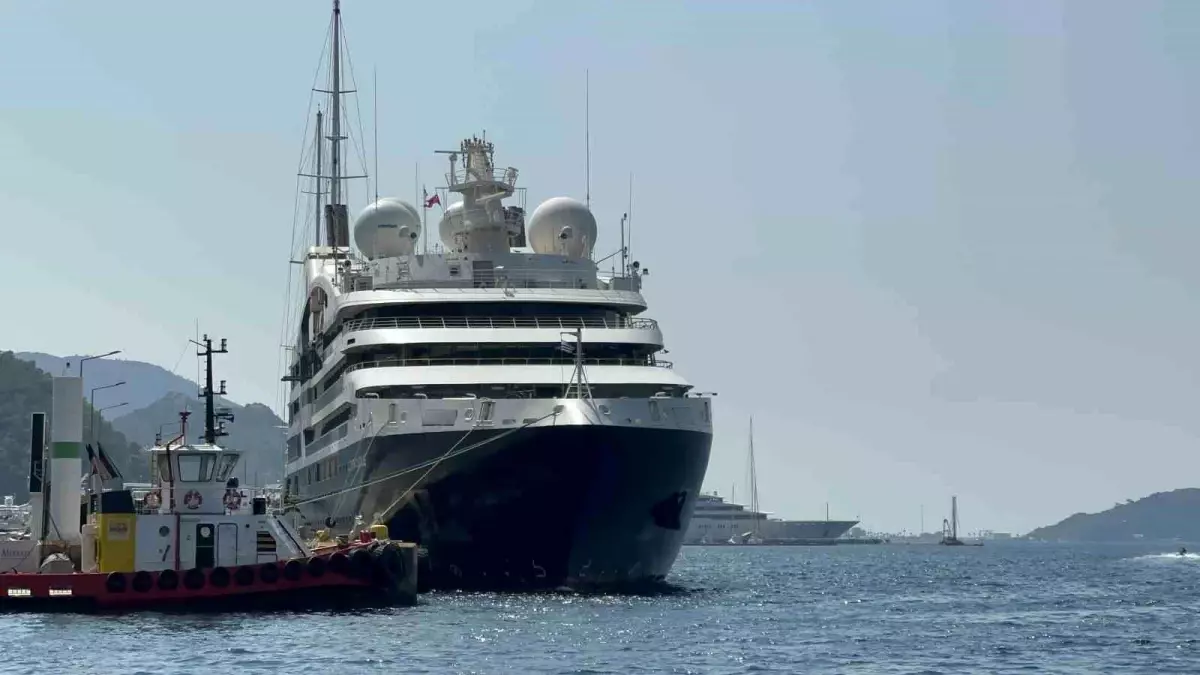 Fransız Cruise Gemisi Marmaris\'te
