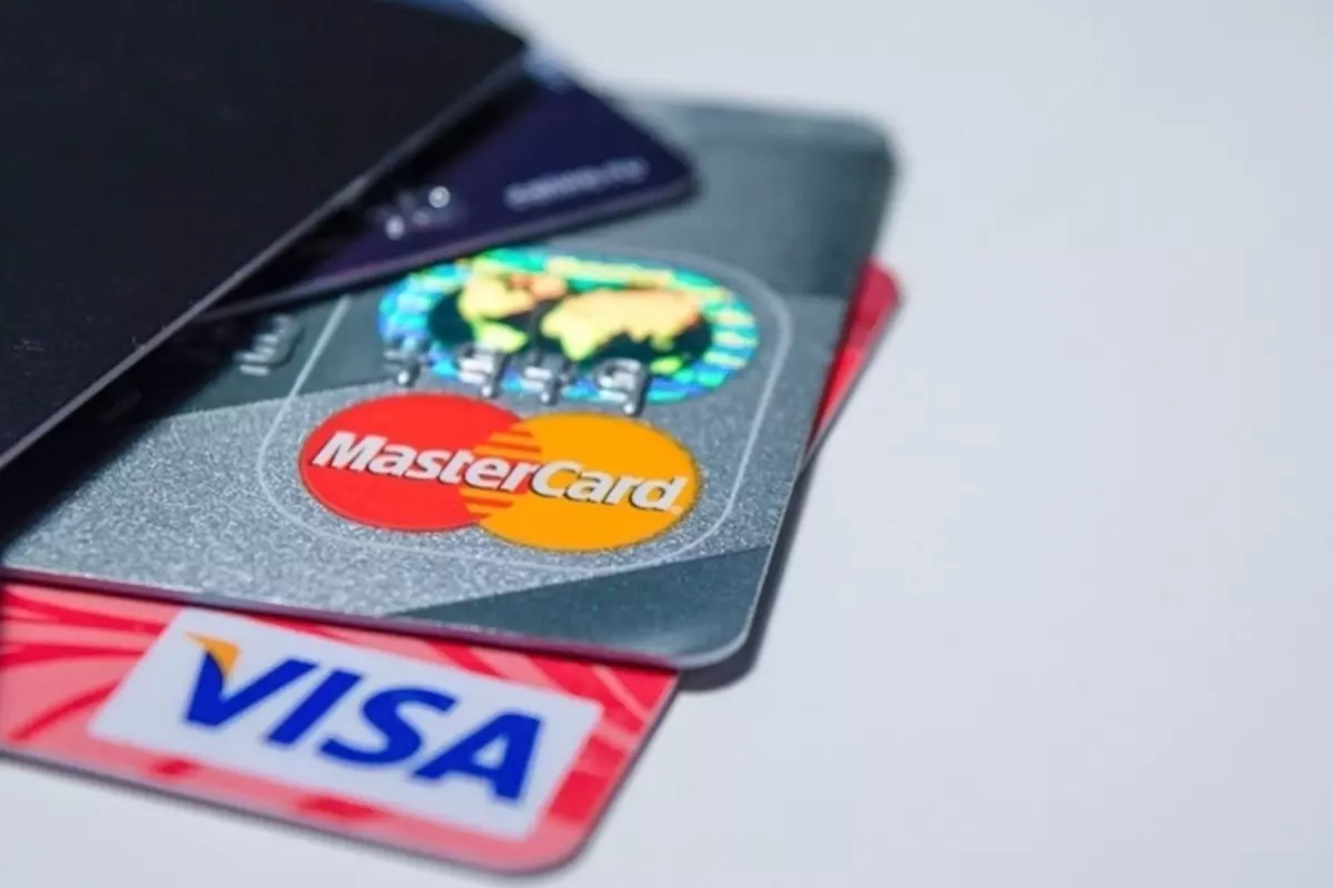 Mastercard ve Visa\'ya soruşturma başlatıldı