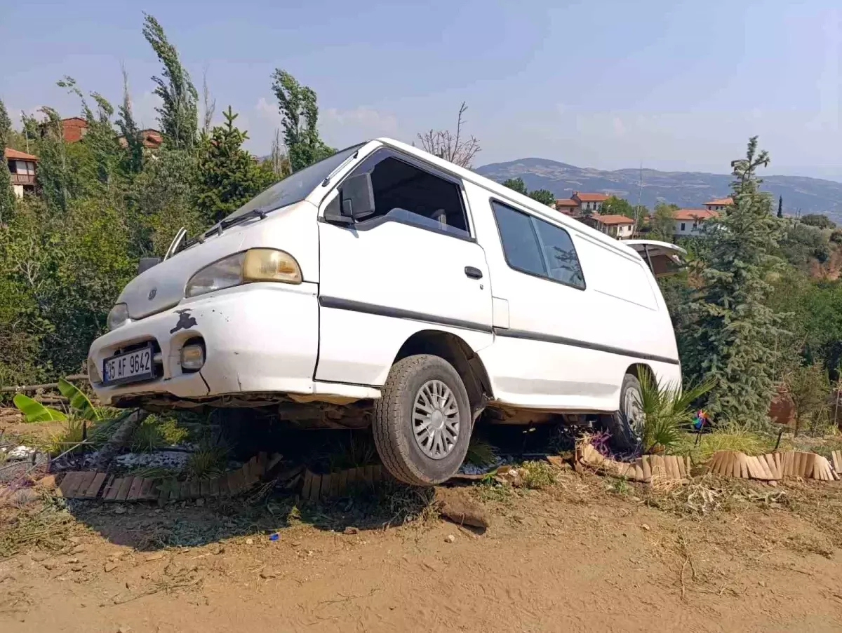 İzmir\'de İş Kazası: 56 Yaşındaki İşçi Hayatını Kaybetti