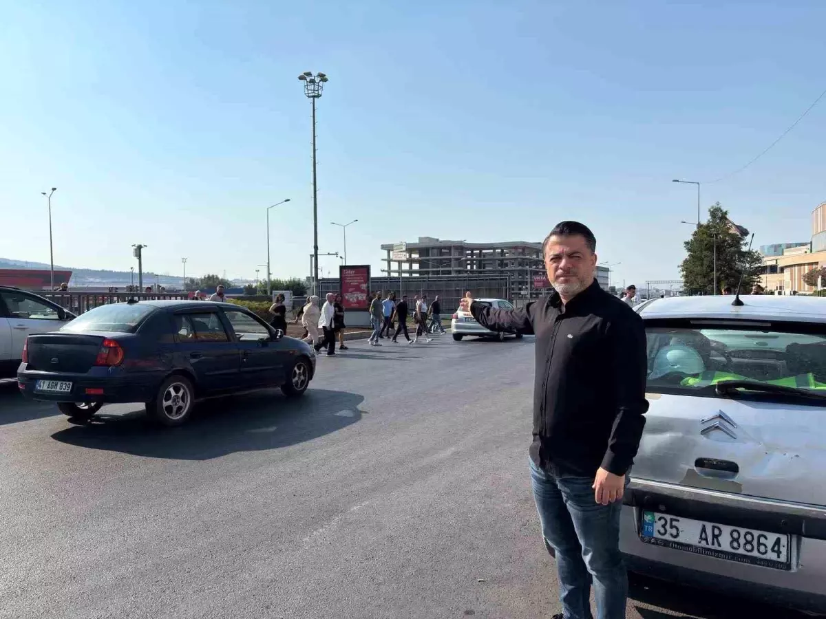 Gaziemir\'de Üst Geçit Projesinde Bekleyiş Eleştirildi