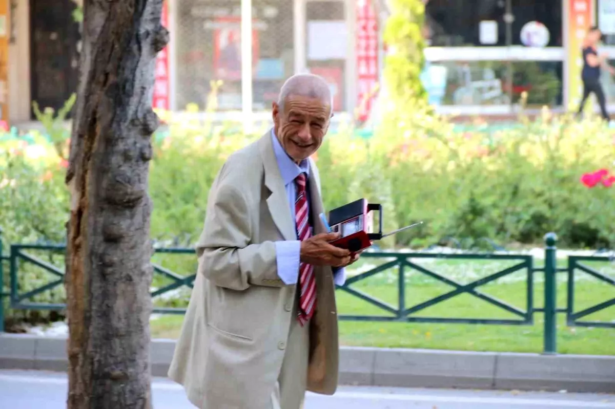 Eskişehirli Hamalın Renkli Dansı