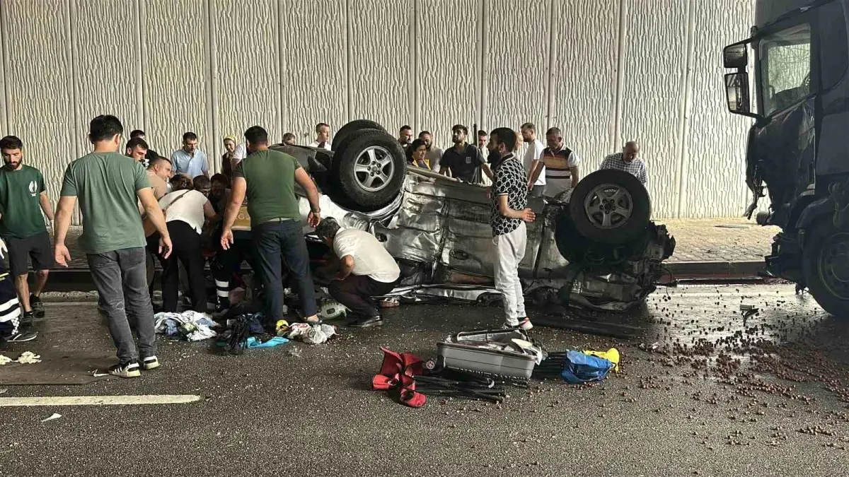 Tosya\'da Feci Kaza: 3 Ölü, 4 Yaralı