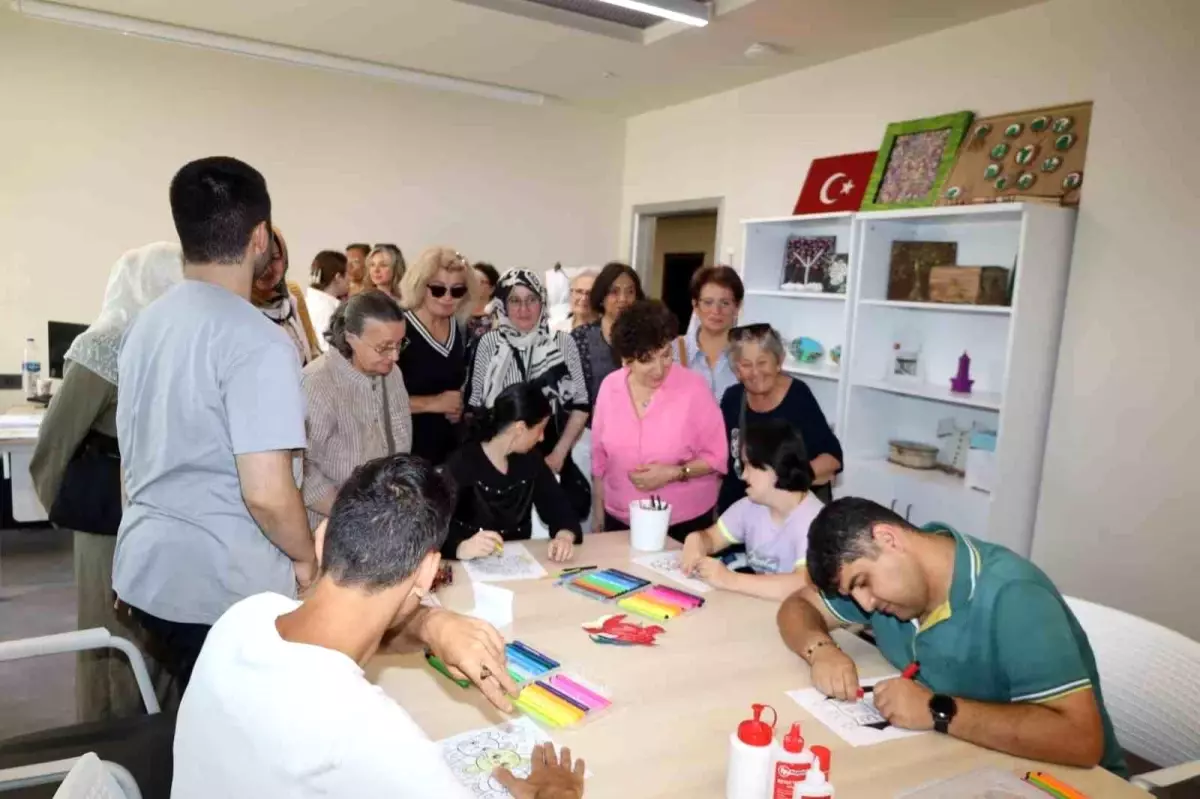 Kocaeli\'de Engelli Bireyler İçin Özel Bir Merkez Açıldı
