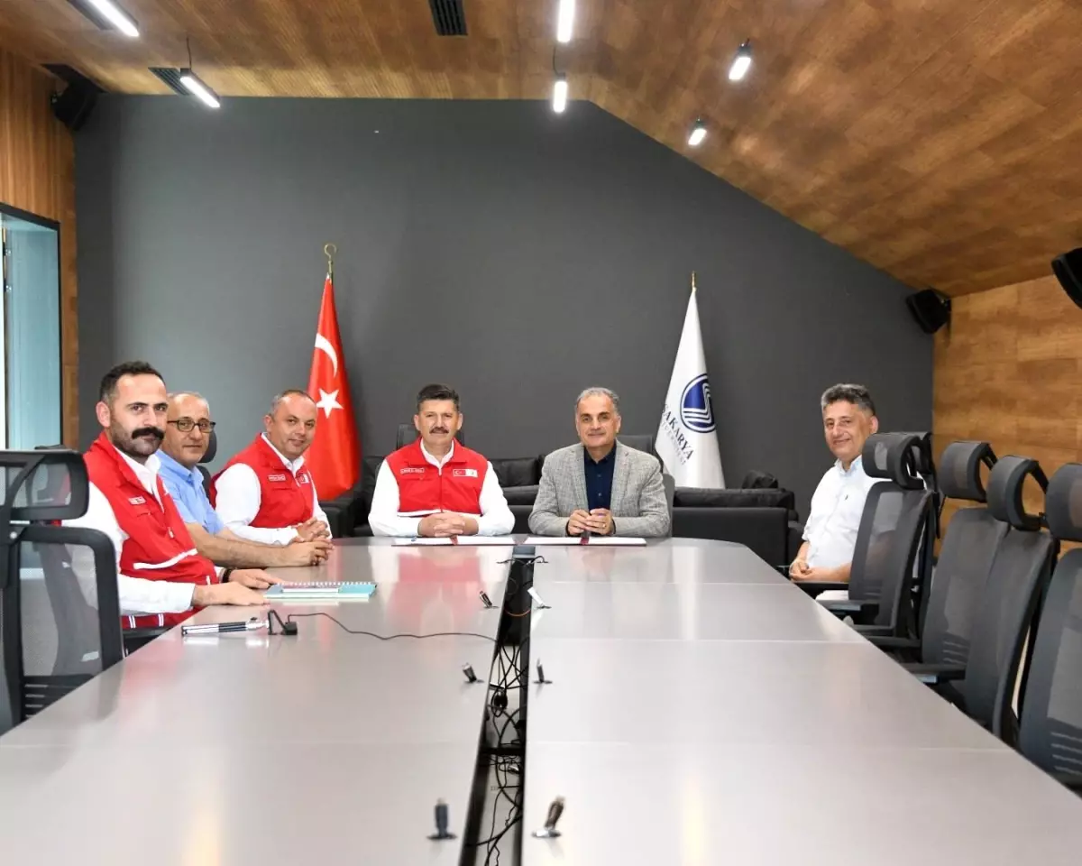 Kızılay ve Sakarya Üniversitesi\'nden Yangın Eğitimi Protokolü