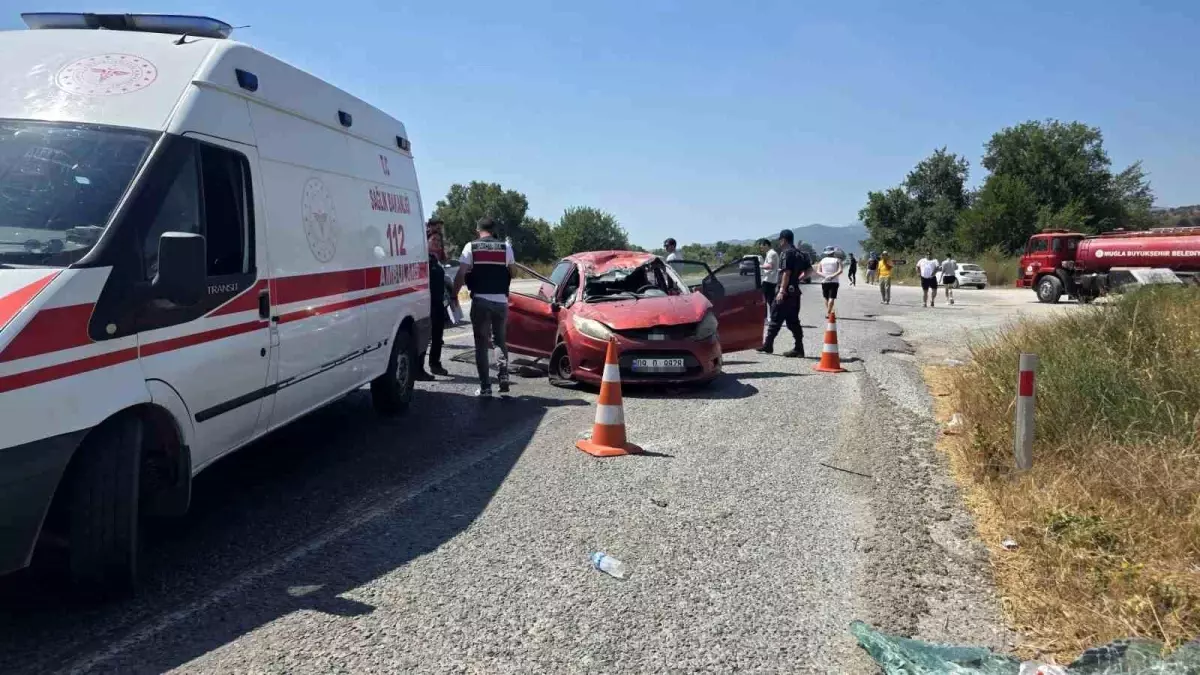 Milas\'ta Trafik Kazası: 14 Yaşındaki Derin Kıray Hayatını Kaybetti