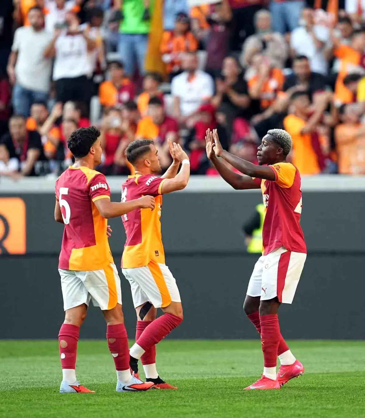 Galatasaray, Avusturya Kampında Kazandı
