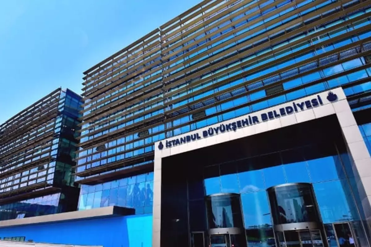 İBB\'ye yönelik yolsuzluk soruşturmasında 2 gözaltı daha