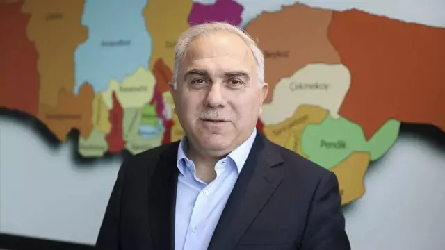 AK Partili bir isimden daha Mehmet Murat Çalık için 'tutuksuz yargılama' çağrısı