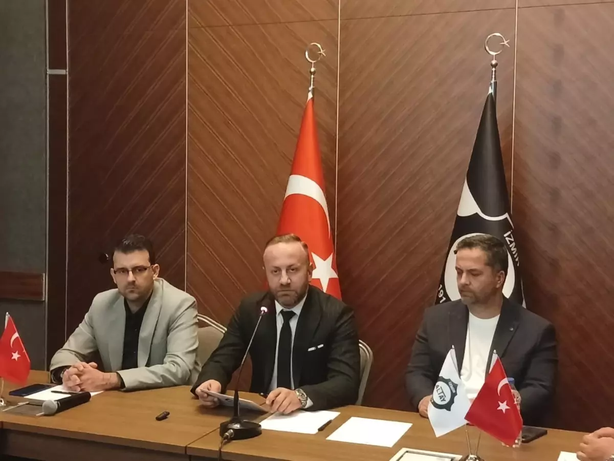 Altay\'da Yönetim Krizi: Sinan Kanlı İstifa Çağrısında Bulundu