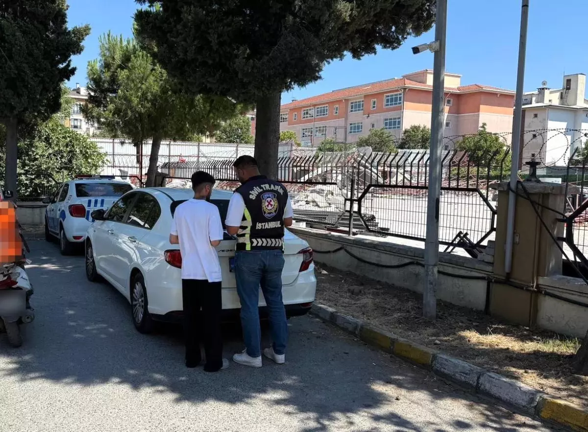 Tek Tekerlek Üstünde Giden Sürücü Yakalandı