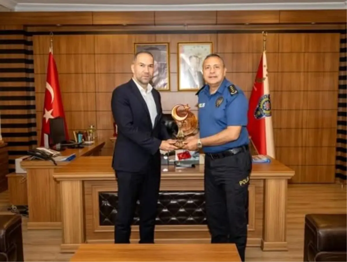 Başkan Özdemir\'den Emniyet Müdürü Yılmaz\'a Ziyaret