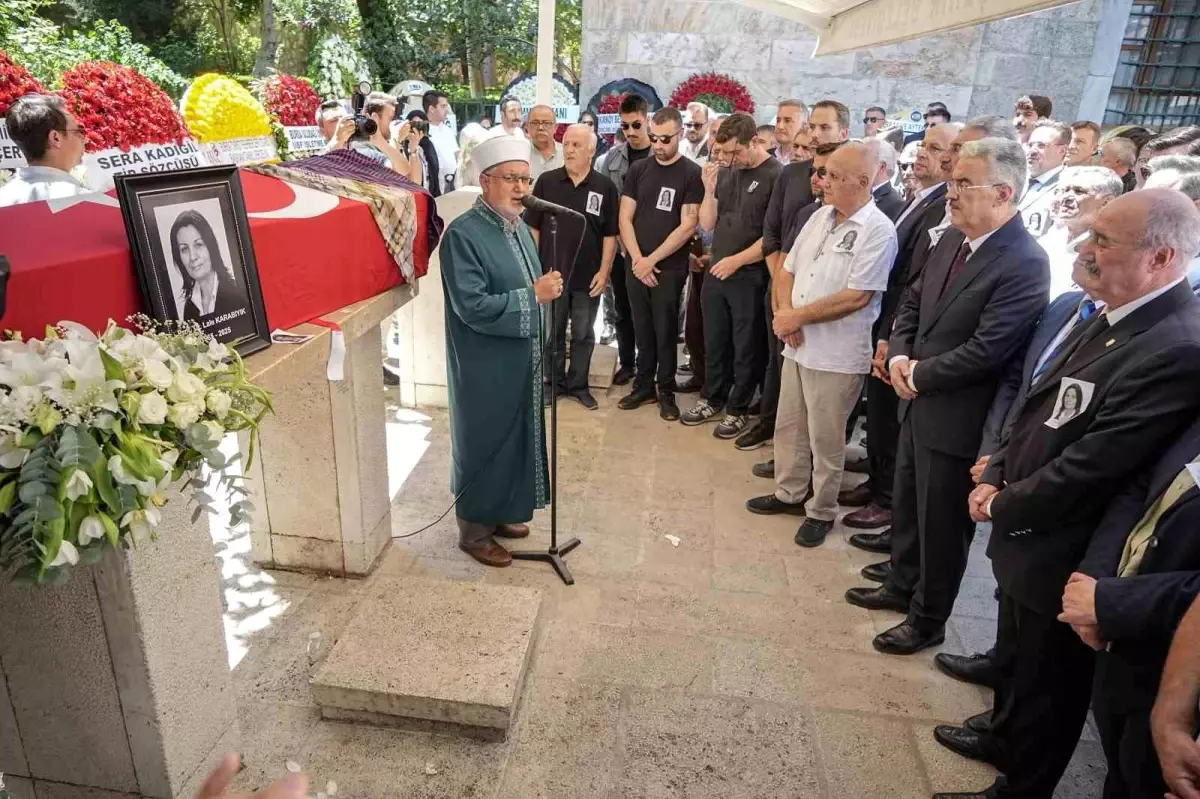 Lale Karabıyık Son Yolculuğuna Uğurlandı