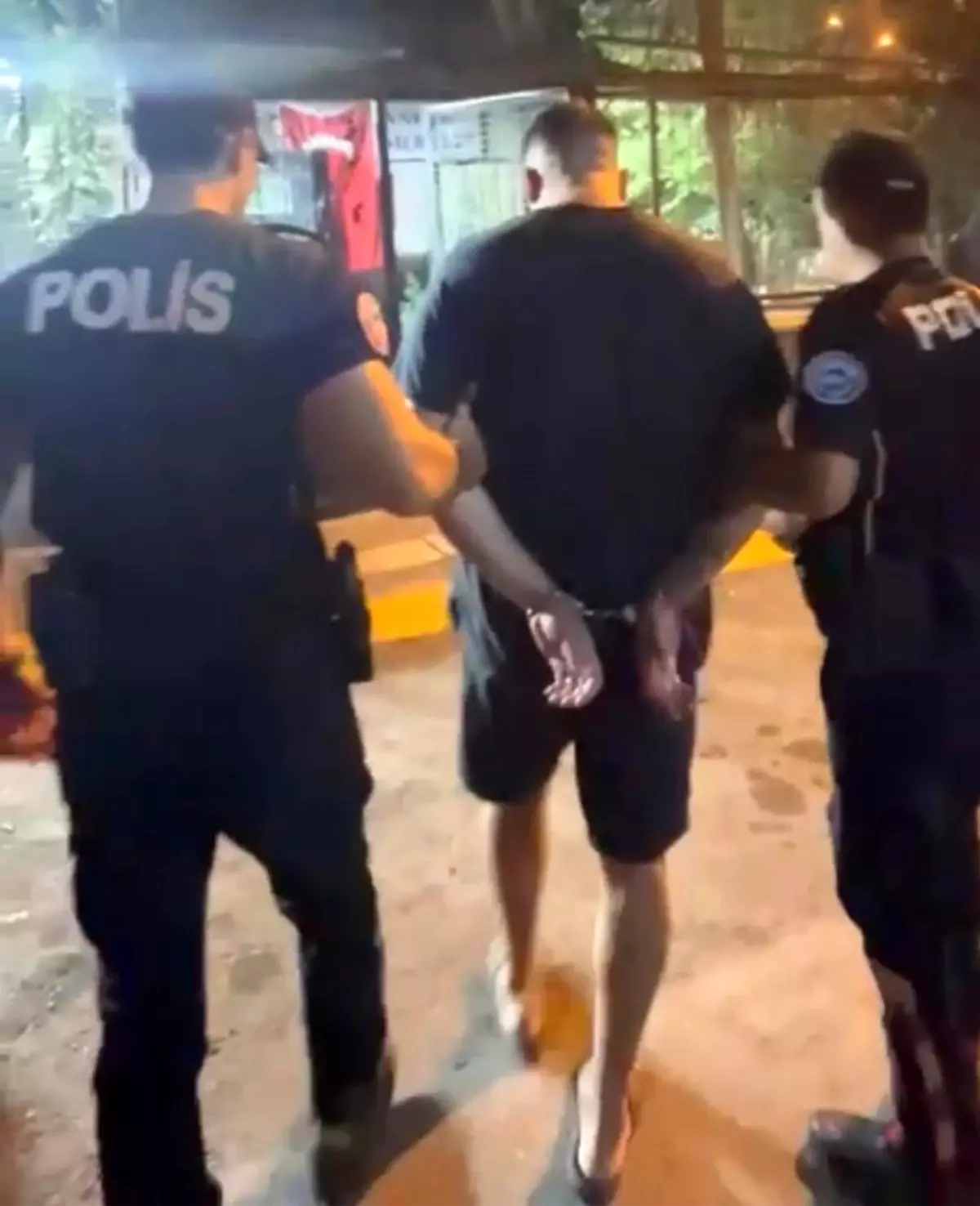 Aranan Hırsız Yakalandı