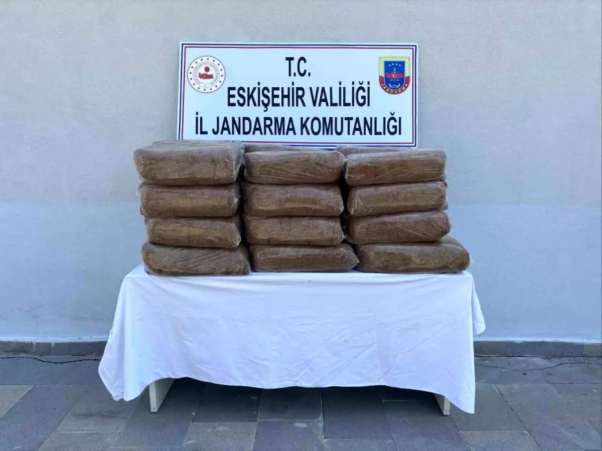 Eskişehir\'de 200 kg Kaçak Tütün Ele Geçirildi