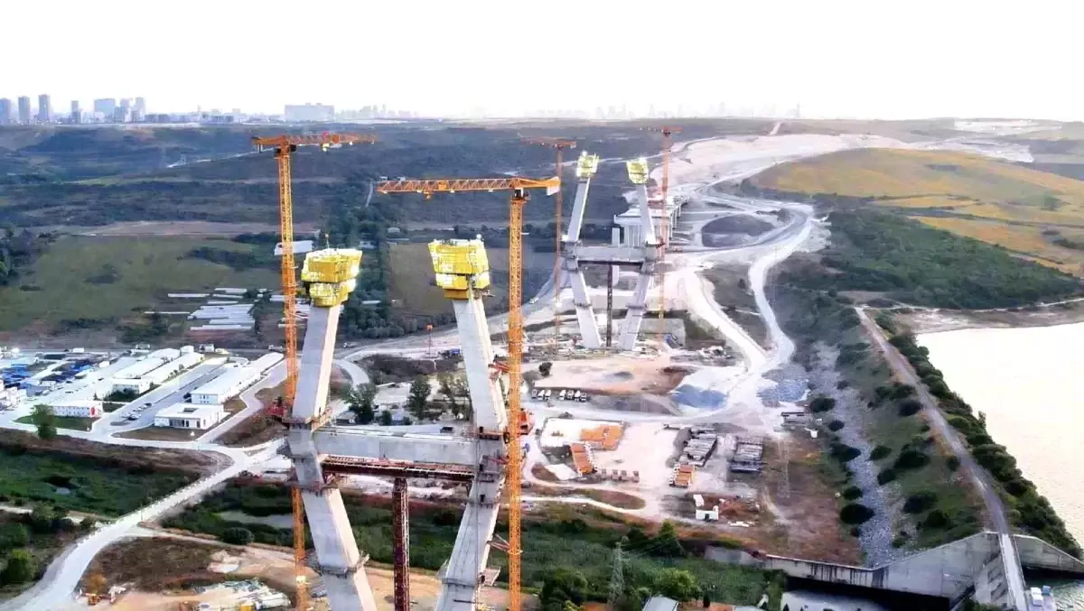 Kanal İstanbul Projesi\'nde Sazlıdere Köprüsü\'nde Çalışmalar Hızla Devam Ediyor