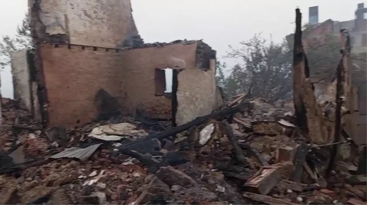 Geyve\'de Orman Yangını Kontrol Altında