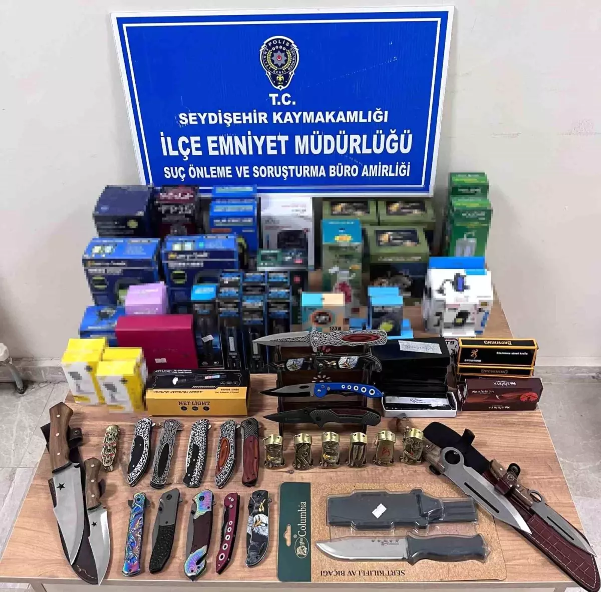 Konya\'da Kaçak Alet Operasyonu