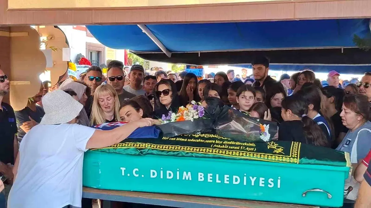 14 Yaşındaki Derin Kıray Son Yolculuğuna Uğurlandı