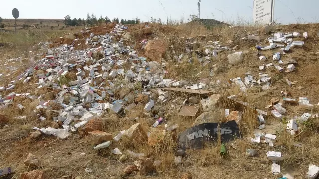 Konya'da Kullanılmamış Yüzlerce İlaç Kutusu Bulundu