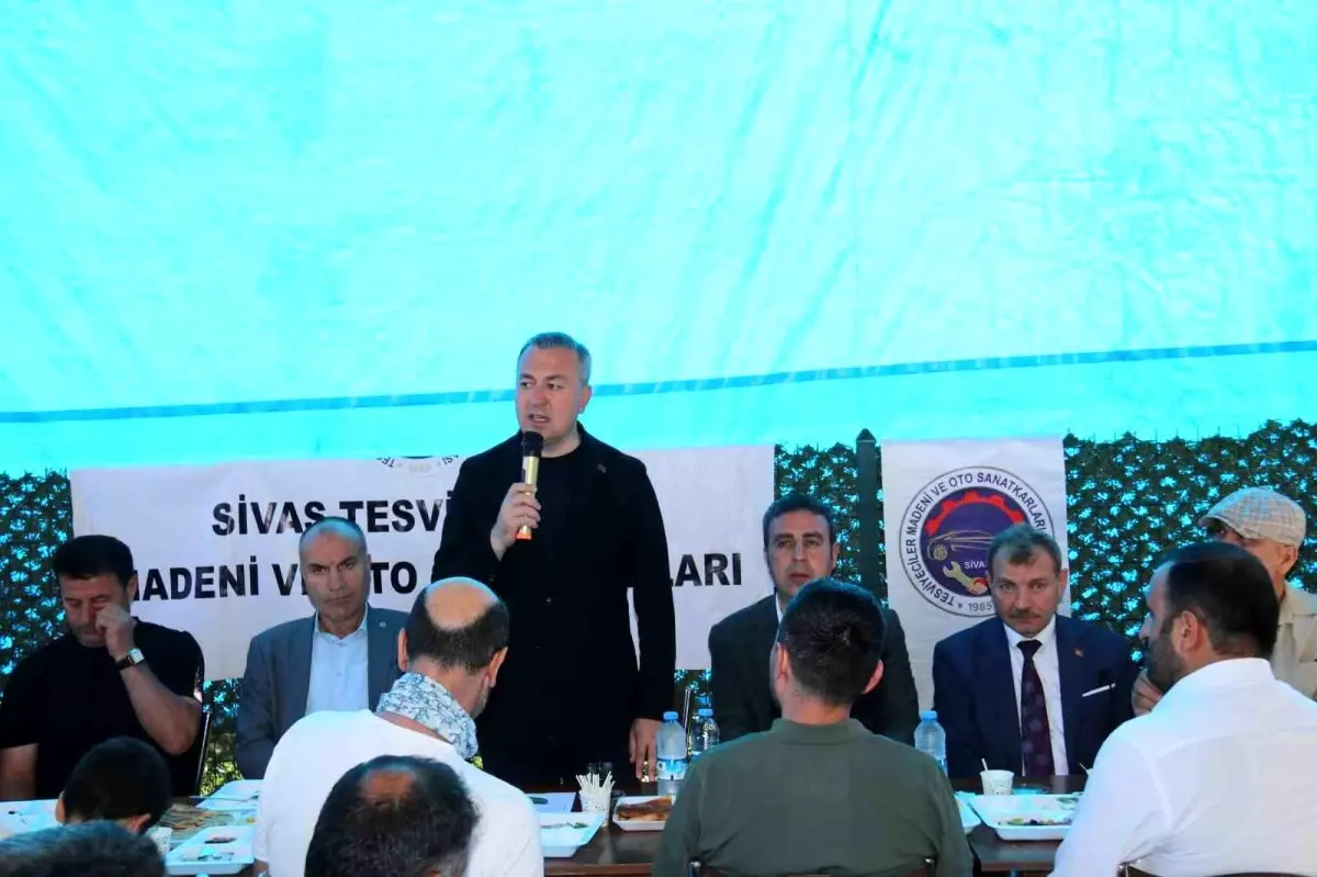 Sivas Belediye Başkanı Sanayi Esnafıyla Bir Araya Gelerek Sorunları Dinledi