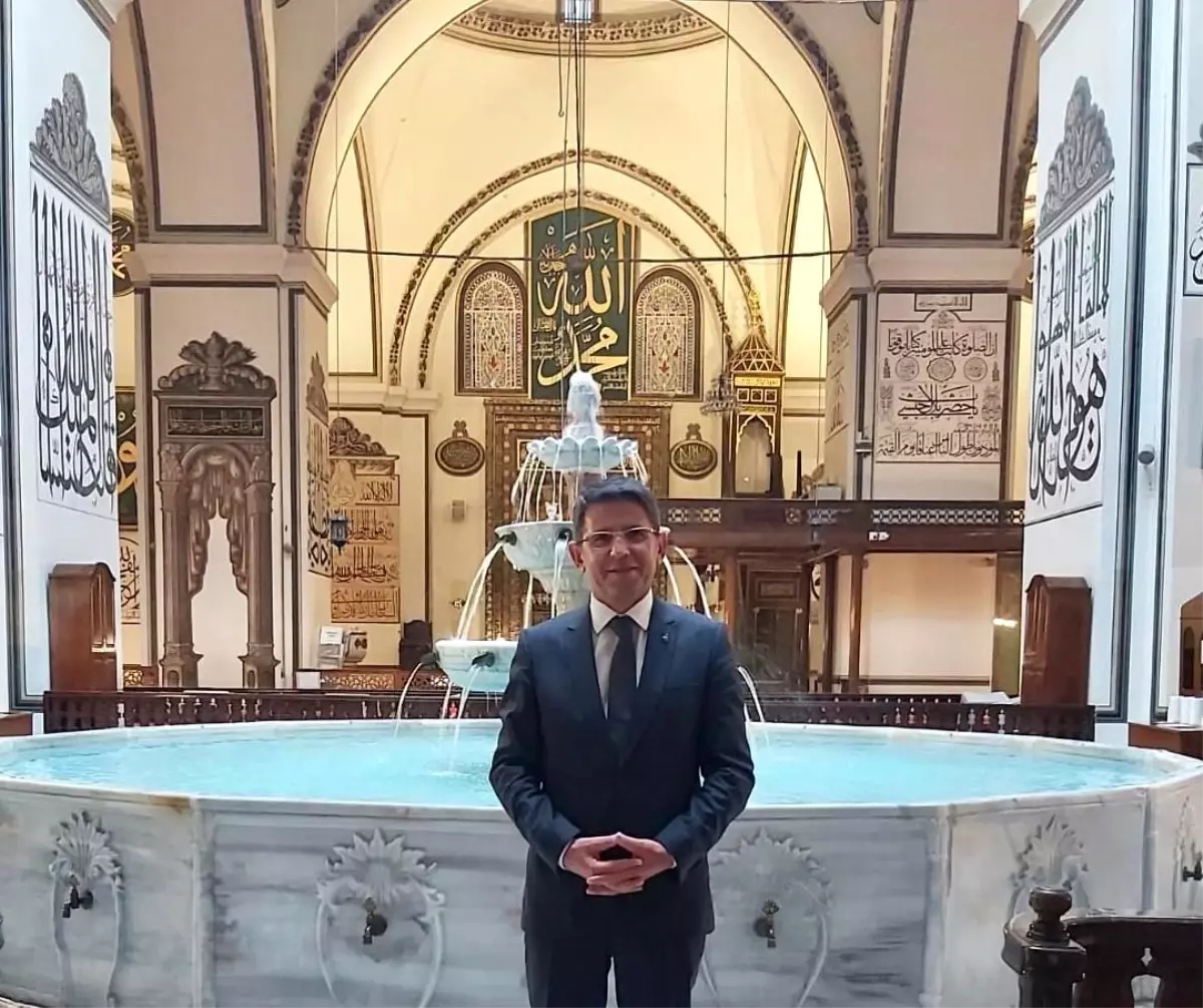 Ulu Cami\'de Saygısızlığa Sert Tepki