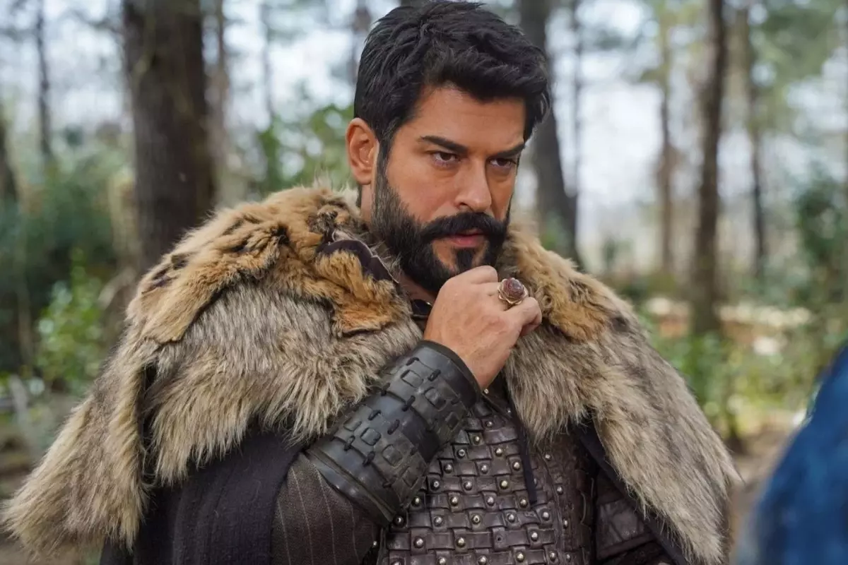 Dudak uçuklatan talep sonu oldu! Burak Özçivit Kuruluş Osman\'a veda etti
