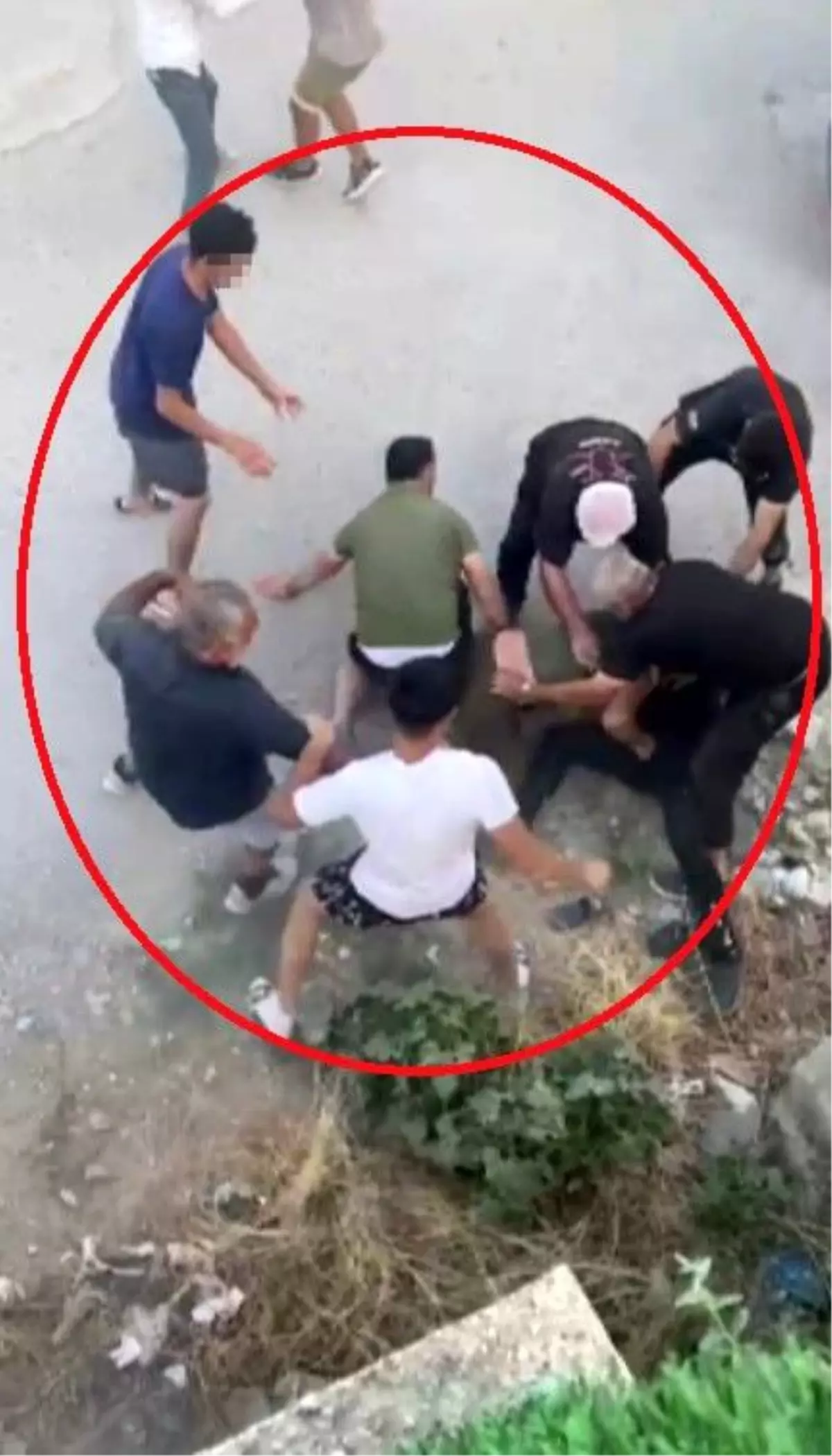 Hatay\'da Trafik Kazası Sonrası Bıçaklı Kavga: 1 Ölü, 3 Yaralı