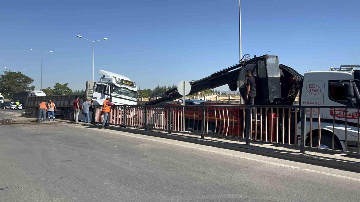 Eskişehir\'de Tır Kazası