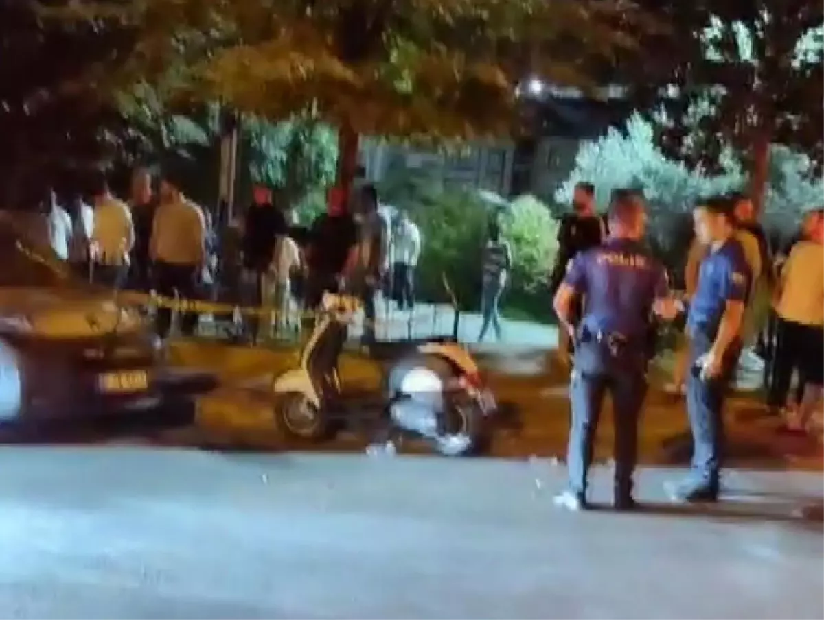 Sultangazi\'de Sokakta Bıçaklı Saldırı: 1 Ölü