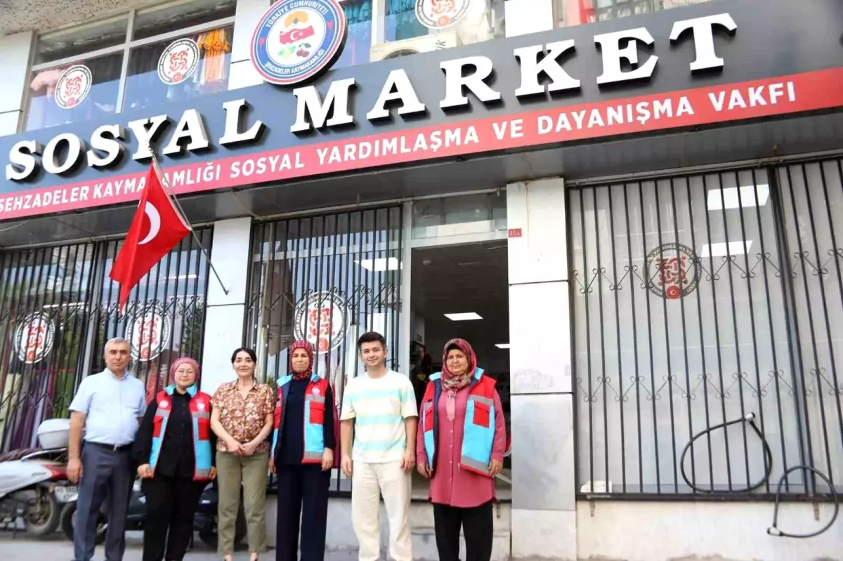 Manisa\'da Sosyal Market 40 Bin Ürün Dağıttı