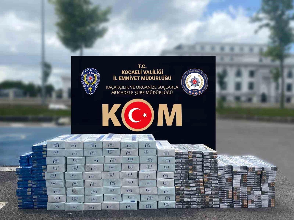 TEM Otoyolu\'nda 350 Paket Kaçak Sigara Ele Geçirildi