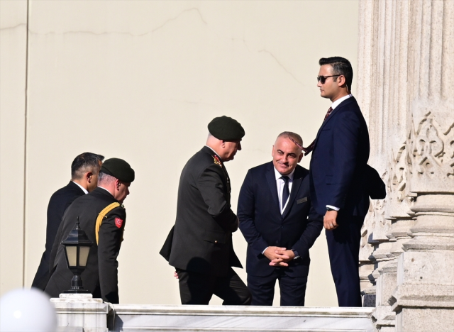 Barış için yine masadalar! İstanbul'da tarihi zirve başladı Barış için yine masadalar! İstanbul'da tarihi zirve başladı