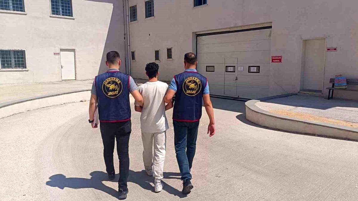 Eskişehir\'de Çocuk Öldürme Suçundan Aranan Şahıs Yakalandı