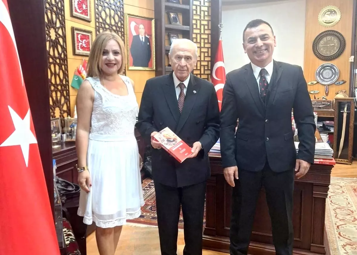 Gültekin Kardeşlerden Bahçeli Kitabı