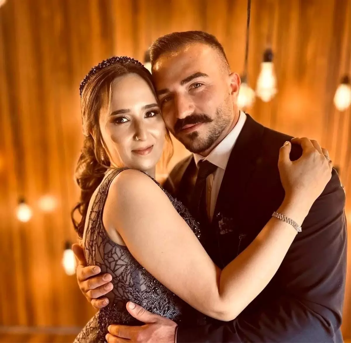 Evlendikten 1 hafta sonra yangın faciasında şehit oldu