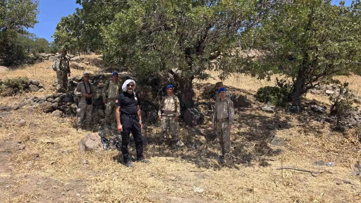 Dikili\'de Kayıp Yaşlı Adam İçin Arama Çalışmaları Devam Ediyor