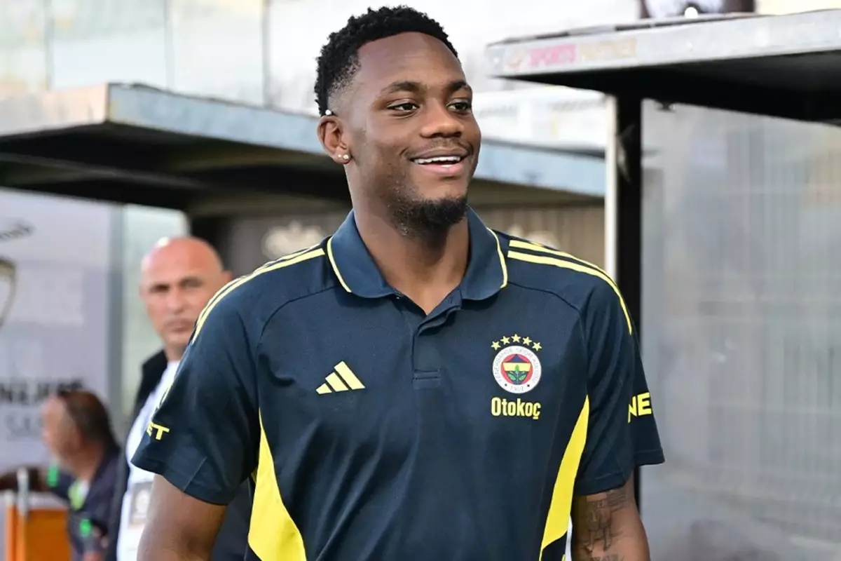 Jhon Duran Fenerbahçe\'de şimdiden fırtına estirdi