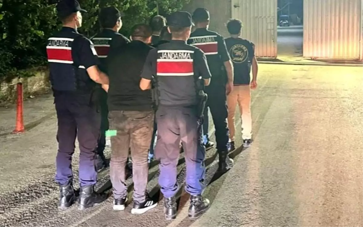 Kırklareli\'nde 37 Aranan Şahıs Yakalandı
