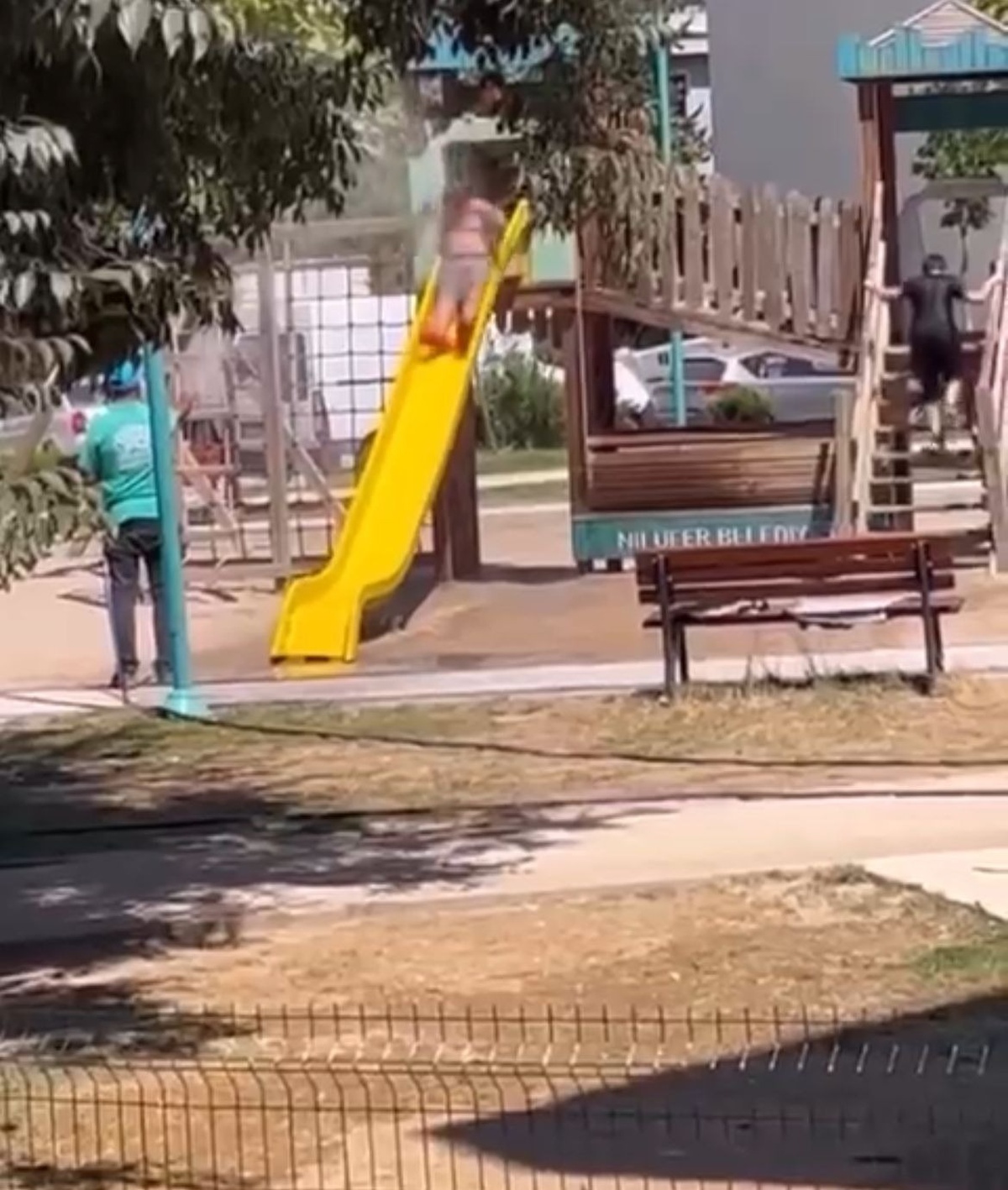 Bursa\'da Çocuklara Sıcak Havada Serinleme İmkanı