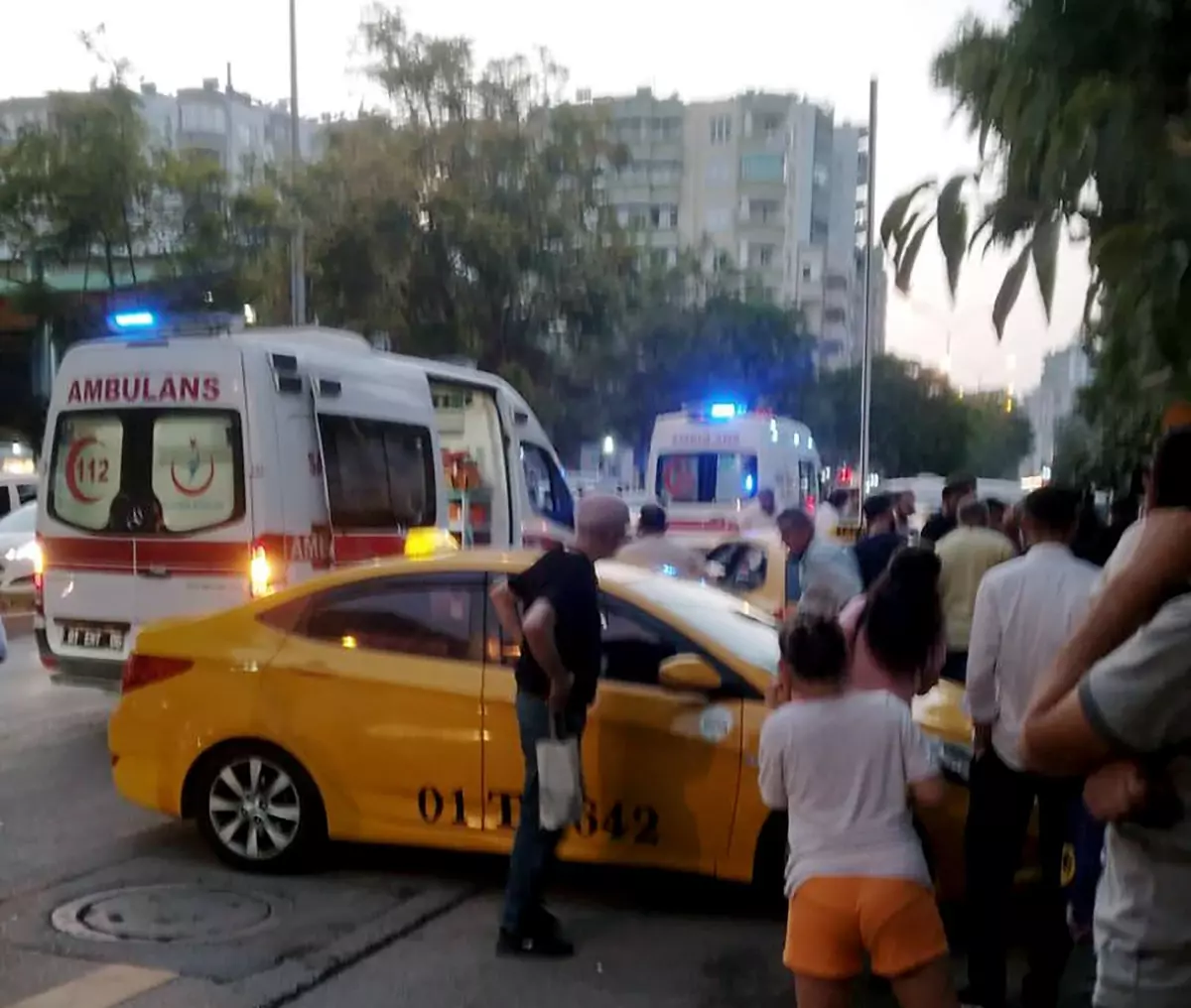 Adana\'da Taksi Şoförlerine Silahlı Saldırı