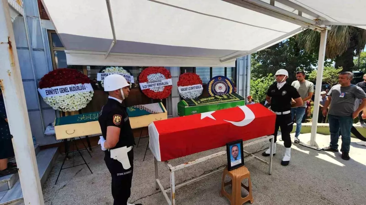 Bursa\'da Kaza: Polis ve Ailesi Hayatını Kaybetti