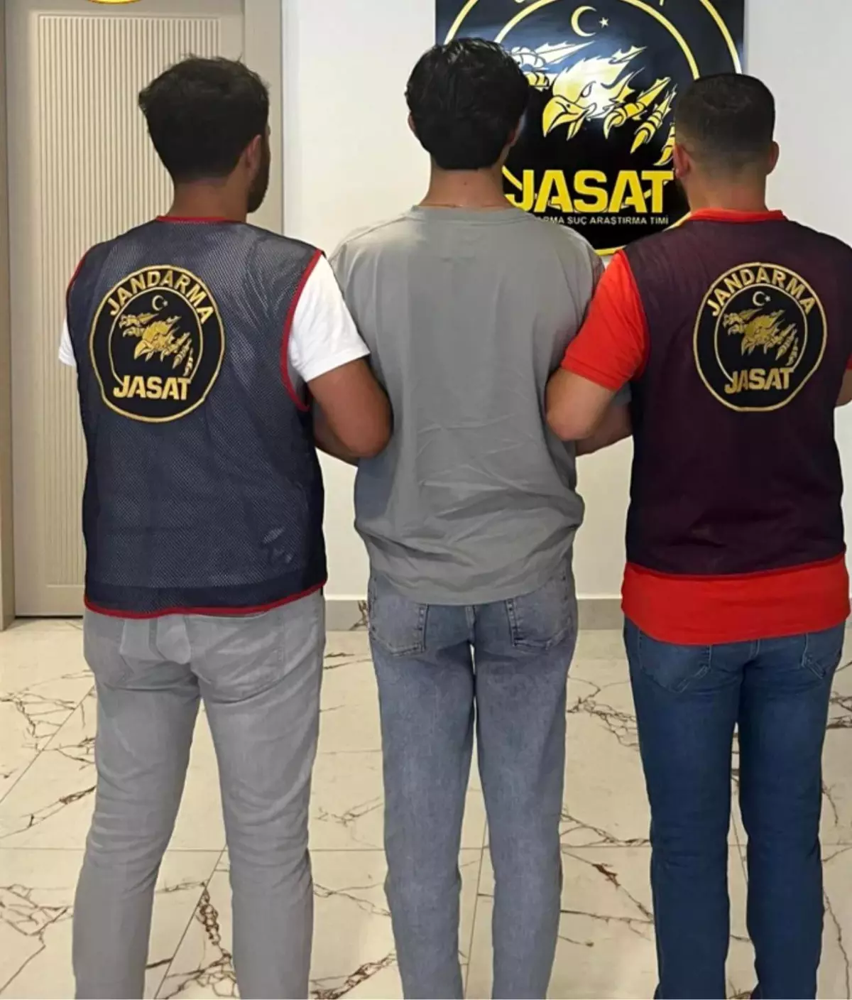 Antalya\'da 236 Şahıs Yakalandı