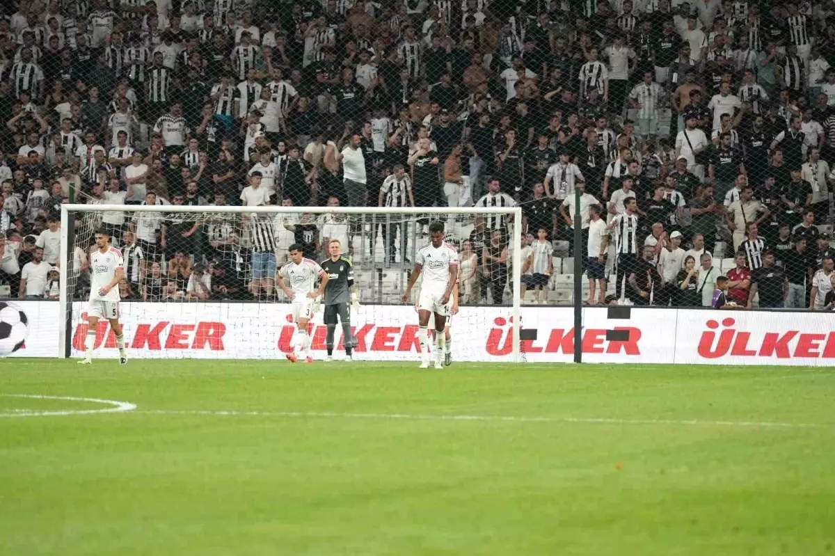 Beşiktaş, Shakhtar\'a 4-2 Yenildi
