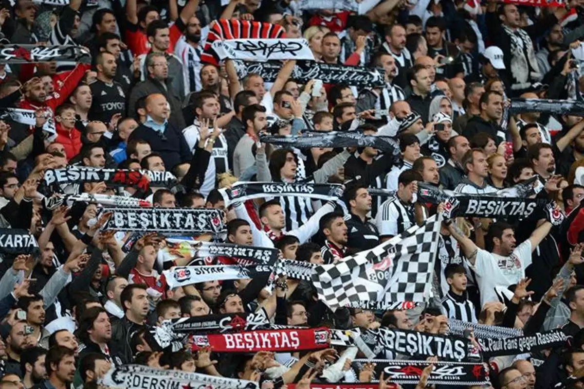 Beşiktaş\'ta ayrılık var