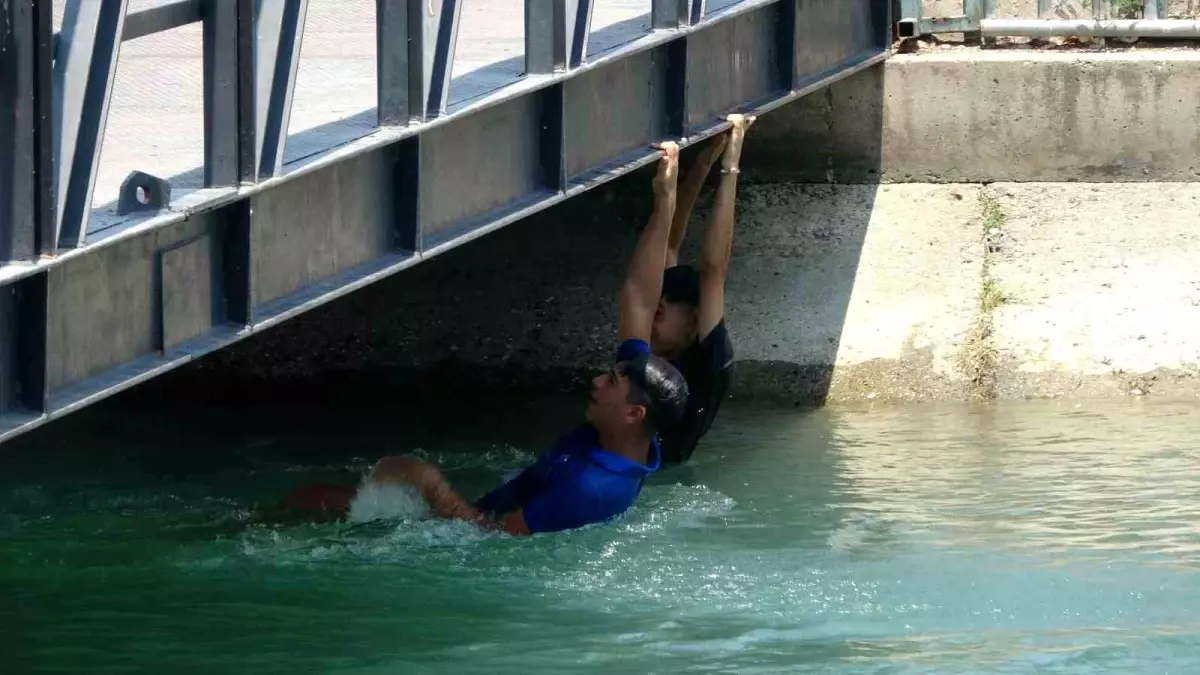 Adana\'da Çocuk Boğulmaktan Kurtarıldı