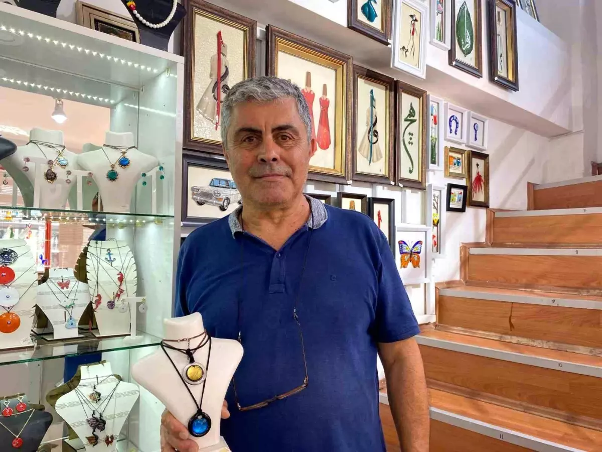 Eskişehir\'de Cam Sanatı ile Şaşırtan Hediyelikler